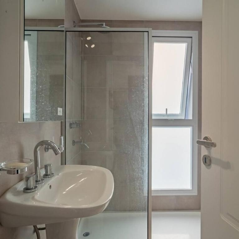 Departamento con Vistas y Cochera - Two-Bedroom Apartment - 10