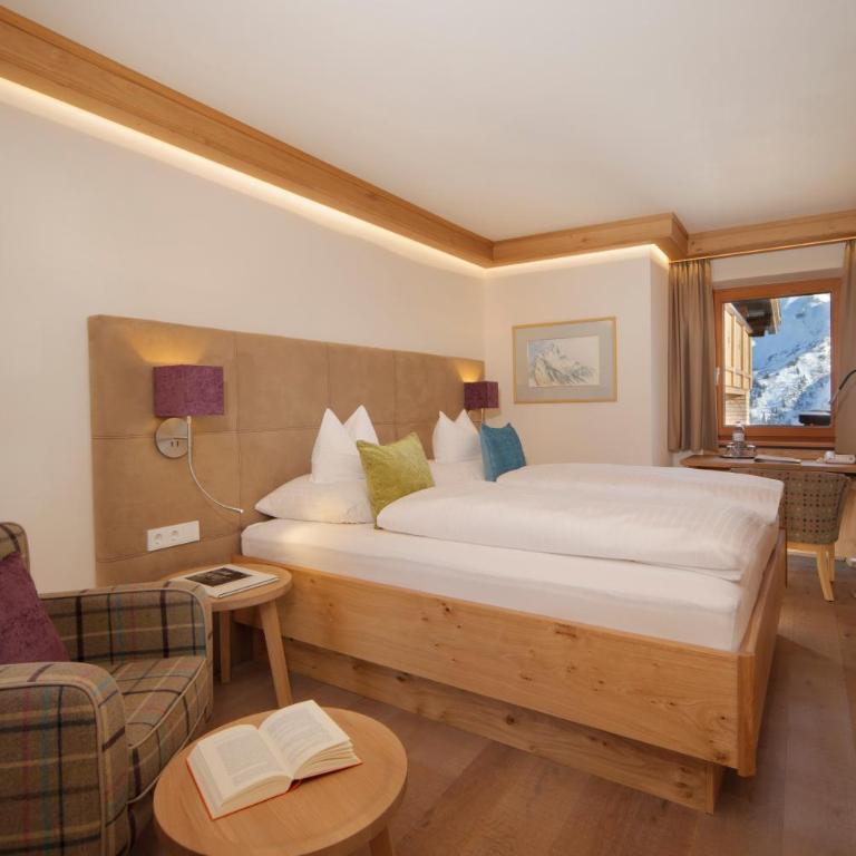 Hotel Burgwald - Superior Doppelzimmer - 3