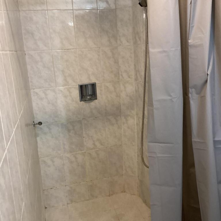Habitación privada zona Satélite - Single Room with Private Bathroom - 9