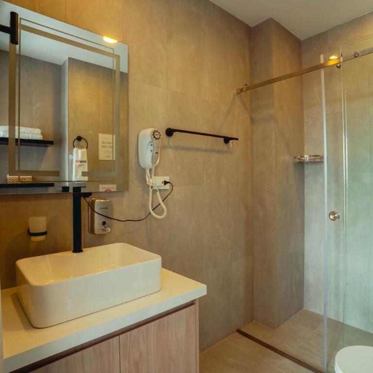 Estay Go Navarra Suite - Estudio Deluxe con cama grande - 19