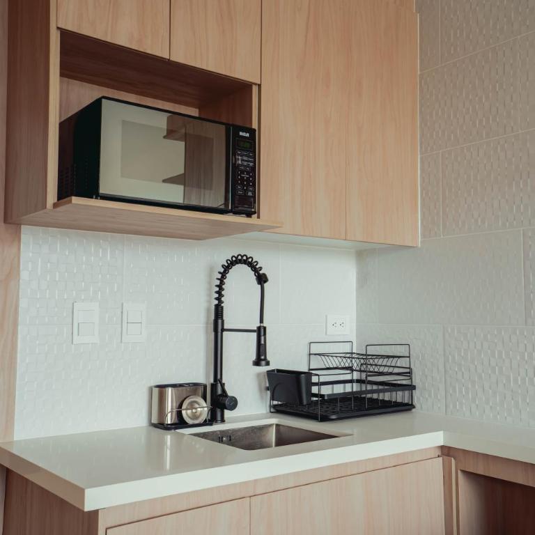 Estay Go Navarra Suite - Estudio Deluxe con cama grande - 10