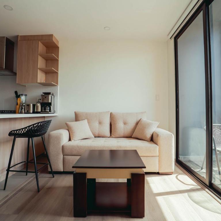 Estay Go Navarra Suite - Estudio Deluxe con cama grande - 1