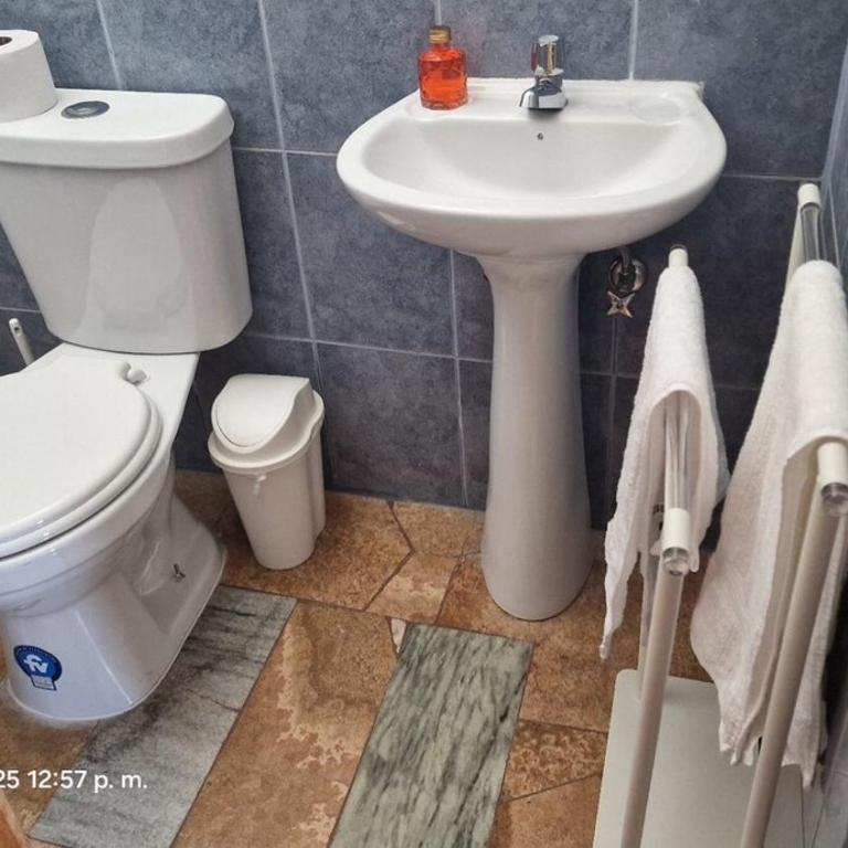 Casa Blanca hospedaje - Double Room with Private Bathroom - 3