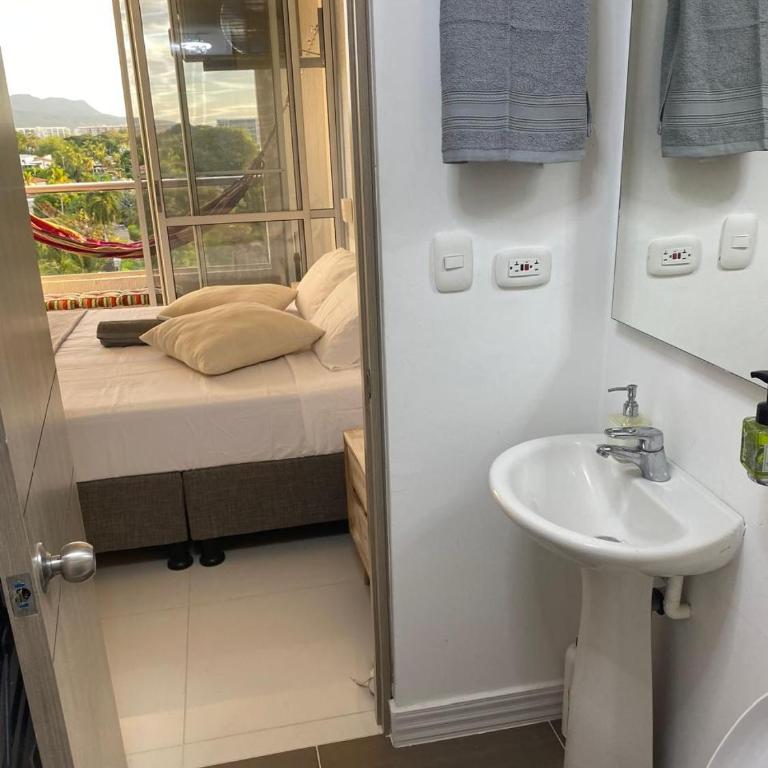 Apartamento Ricaurte 90 m2, 3 habitac, 6 personas, Peñazul La Morada LuisFeryClarita - Apartamento de 3 dormitorios con balcón - 19