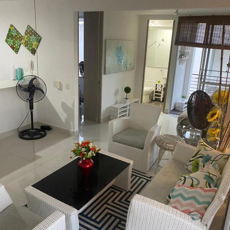 Apartamento Ricaurte 90 m2, 3 habitac, 6 personas, Peñazul La Morada LuisFeryClarita - Apartamento de 3 dormitorios con balcón - 9