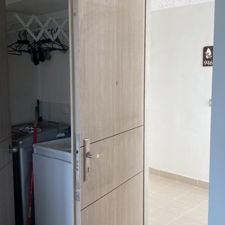 Apartamento Ricaurte 90 m2, 3 habitac, 6 personas, Peñazul La Morada LuisFeryClarita - Apartamento de 3 dormitorios con balcón - 15