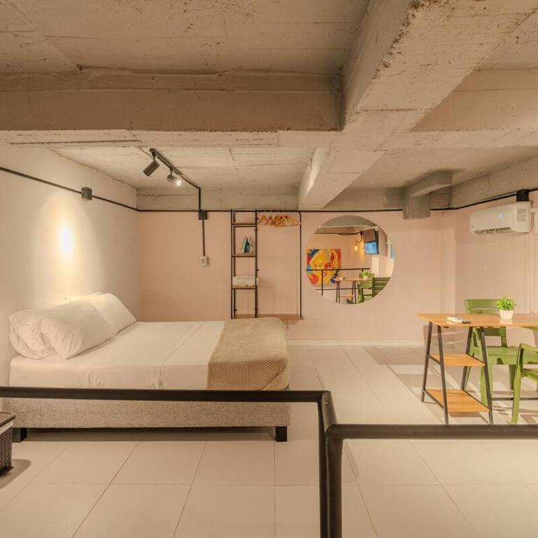 Almería Apt Stylish Loft with Terrace Near Old Town - One-Bedroom Apartment - 3