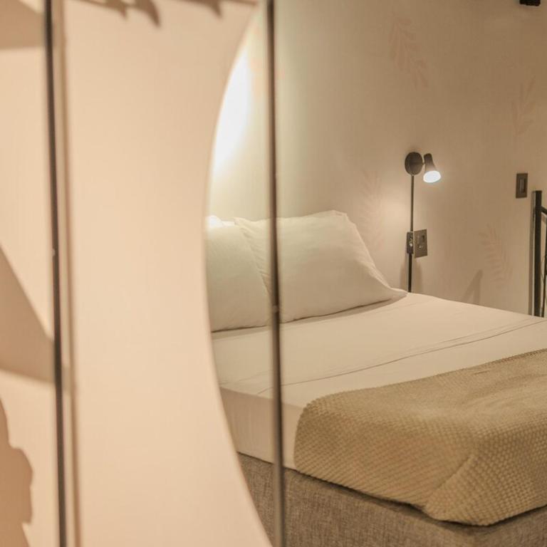 Almería Apt Stylish Loft with Terrace Near Old Town - One-Bedroom Apartment - 4