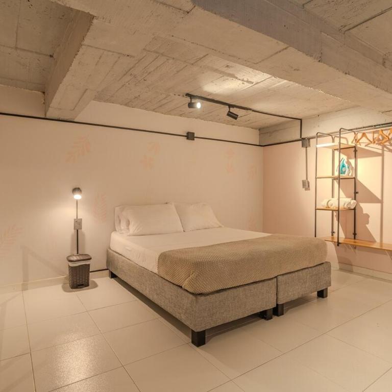 Almería Apt Stylish Loft with Terrace Near Old Town - One-Bedroom Apartment - 14