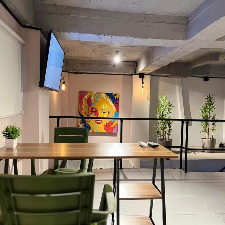 Almería Apt Stylish Loft with Terrace Near Old Town - One-Bedroom Apartment - 17