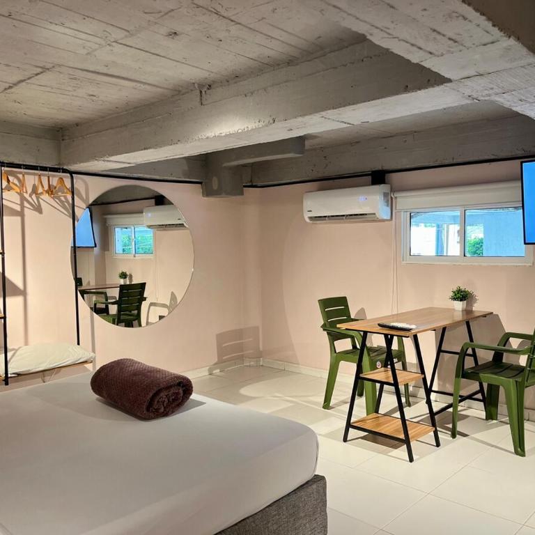 Almería Apt Stylish Loft with Terrace Near Old Town - One-Bedroom Apartment - 48