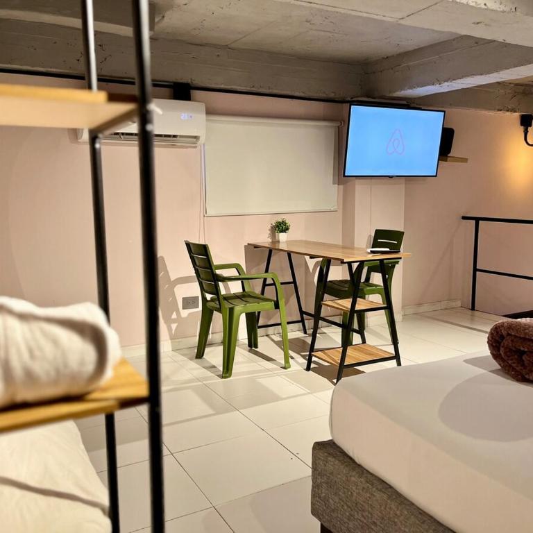 Almería Apt Stylish Loft with Terrace Near Old Town - One-Bedroom Apartment - 51