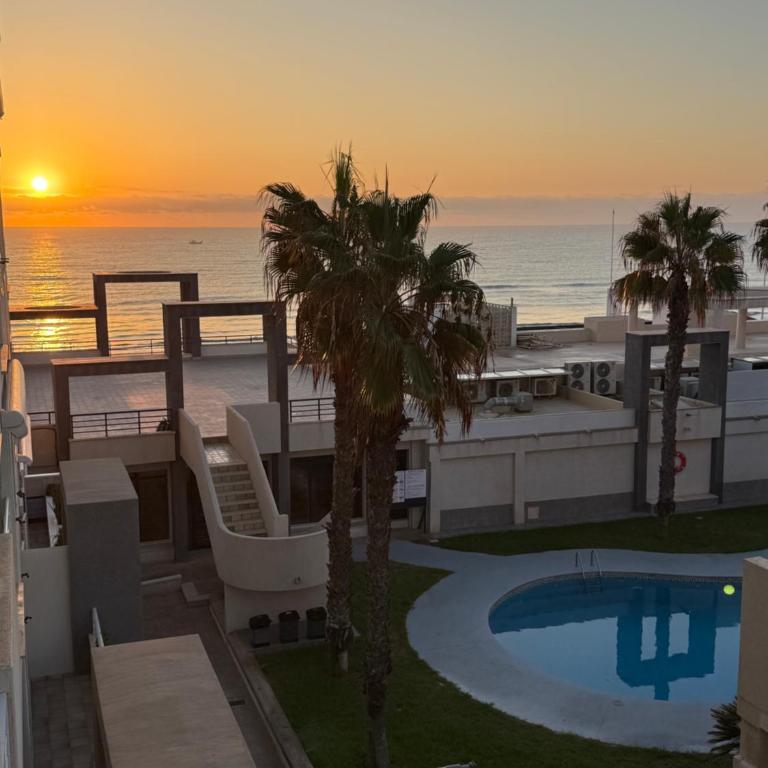 Torrevieja La Mata Primera línea playa - Apartamento con terraza y vistas parciales al mar - 53