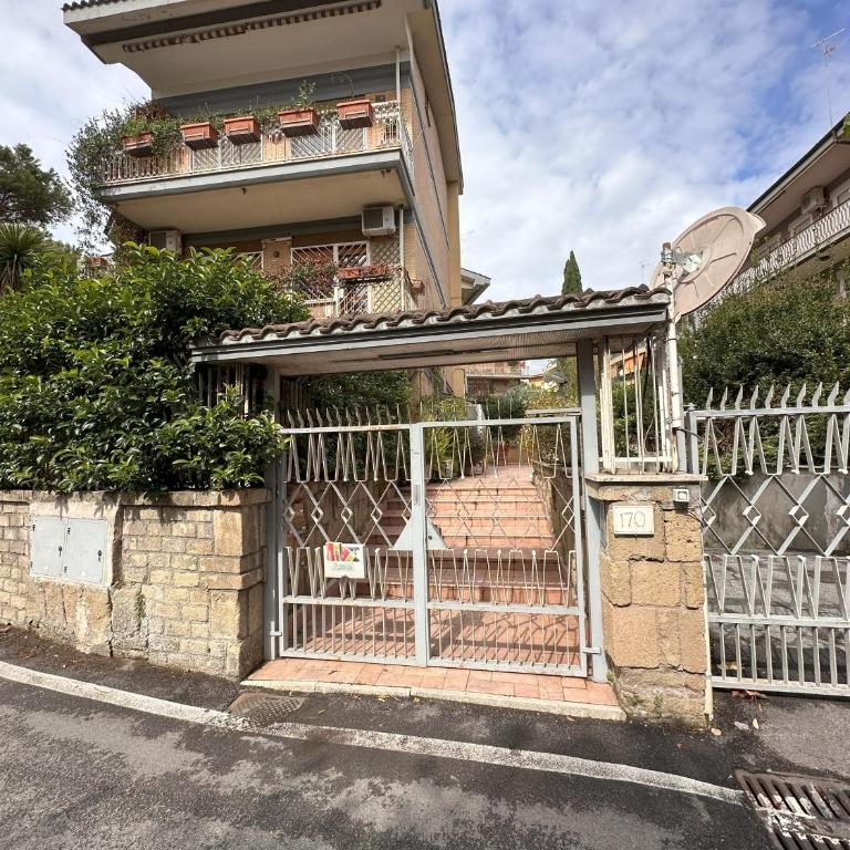 Ampio appartamento su due piani immerso nel verde - Appartement 3 Chambres - 9