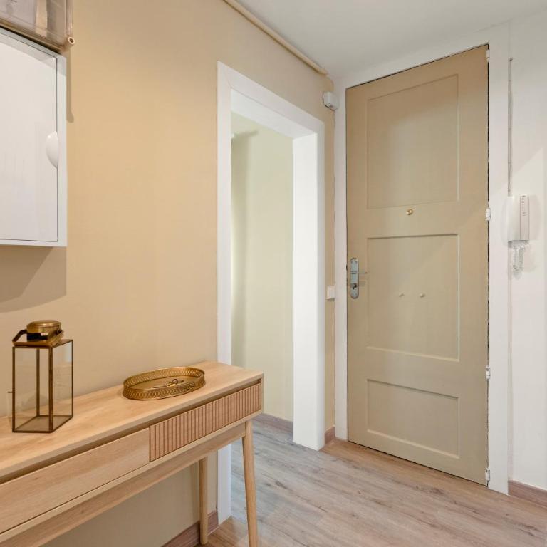 Flateli Pelayo H7 - Three-Bedroom Apartment - 18