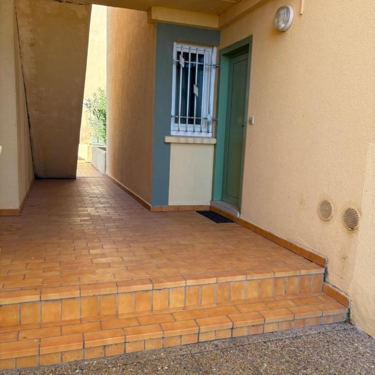 Bord de Mer Appartement face à la mer, lumineux, Grande terrasse, parking privé, climatisé - Appartamento con Vista Mare - 27