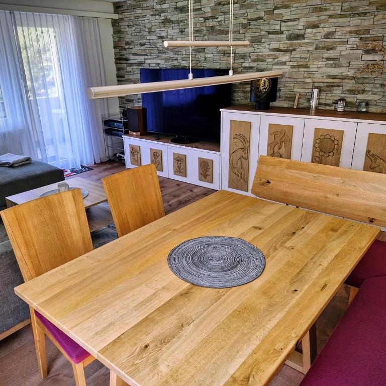 Wohnungen Matterhorn & Aletschhorn im Valere B Leukerbad - Apartment mit 2 Schlafzimmern mit Balkon und Terrasse - 6