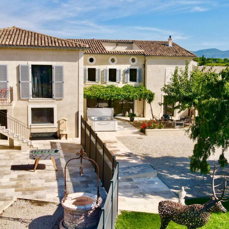 Mas de Baye - classé 5 étoiles meublé de tourisme - Villa avec Piscine Privée - 1