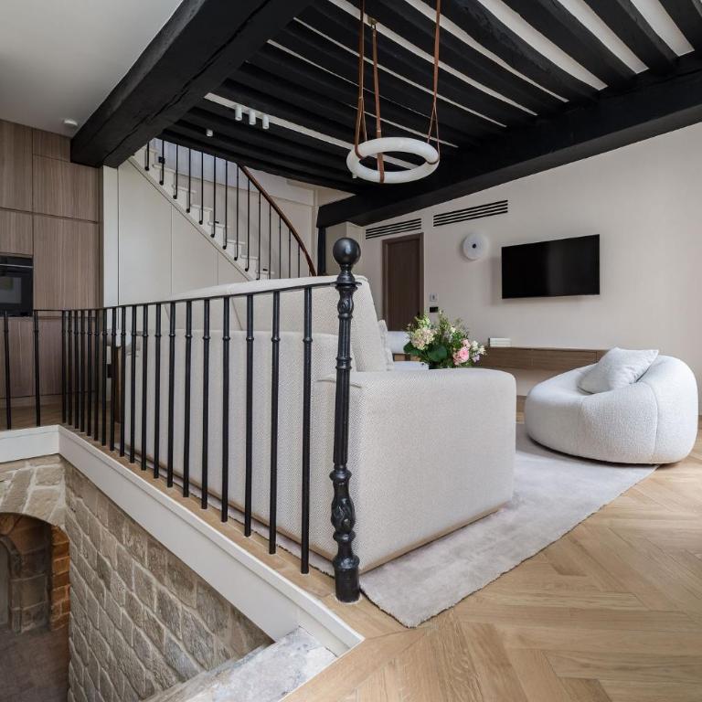 Oniri - Serviced Apartment in Le Marais - Rue du Roi de Sicile - Three-Bedroom Apartment - 35