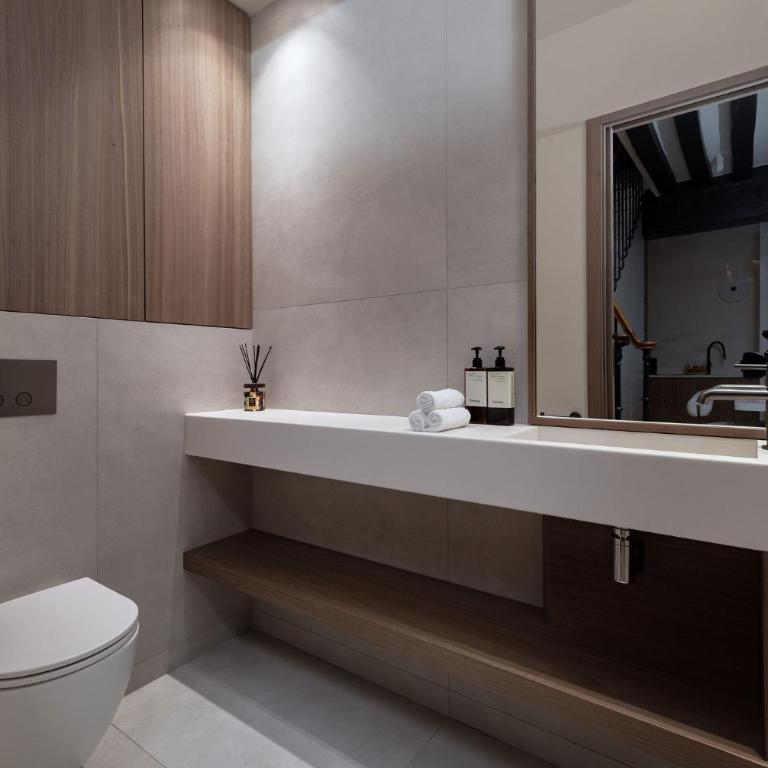 Oniri - Serviced Apartment in Le Marais - Rue du Roi de Sicile - Three-Bedroom Apartment - 9