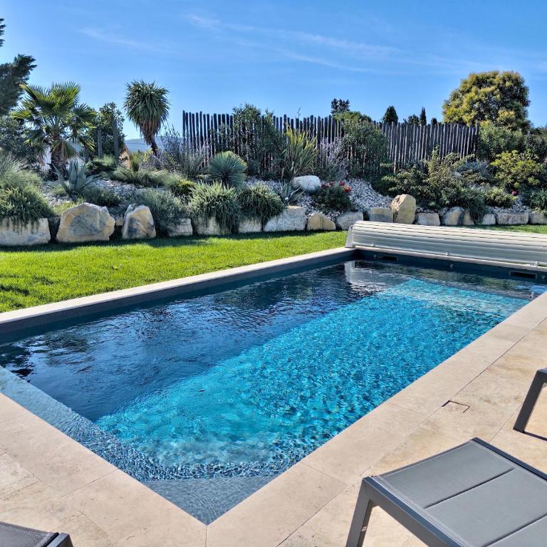 Mas de Baye - classé 5 étoiles meublé de tourisme - Villa avec Piscine Privée - 5