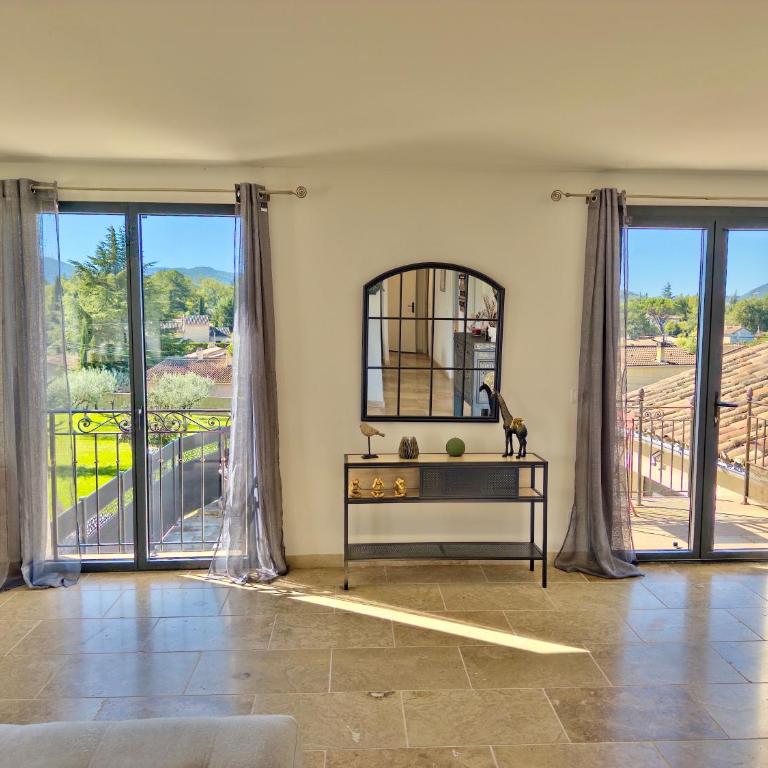 Mas de Baye - classé 5 étoiles meublé de tourisme - Villa Deluxe - 59