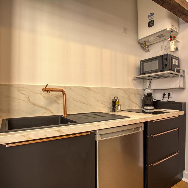 Studio, centre historique, "Ecuyer" - One-Bedroom Apartment - 5