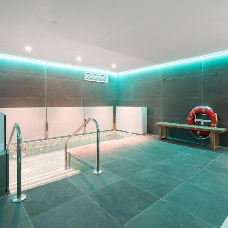 Ultimate Rentals - Jade Tower Fuengirola - Perfect Location - Apartamento - 35