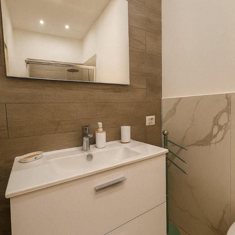 Kalaciuri Rooms - Double or Twin Room with Bathroom - 28