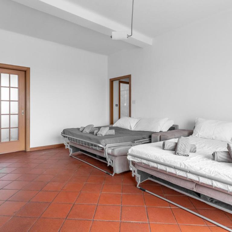 RI2 -Loreto-Duomo- Central - Large - - Two-Bedroom Apartment - 17