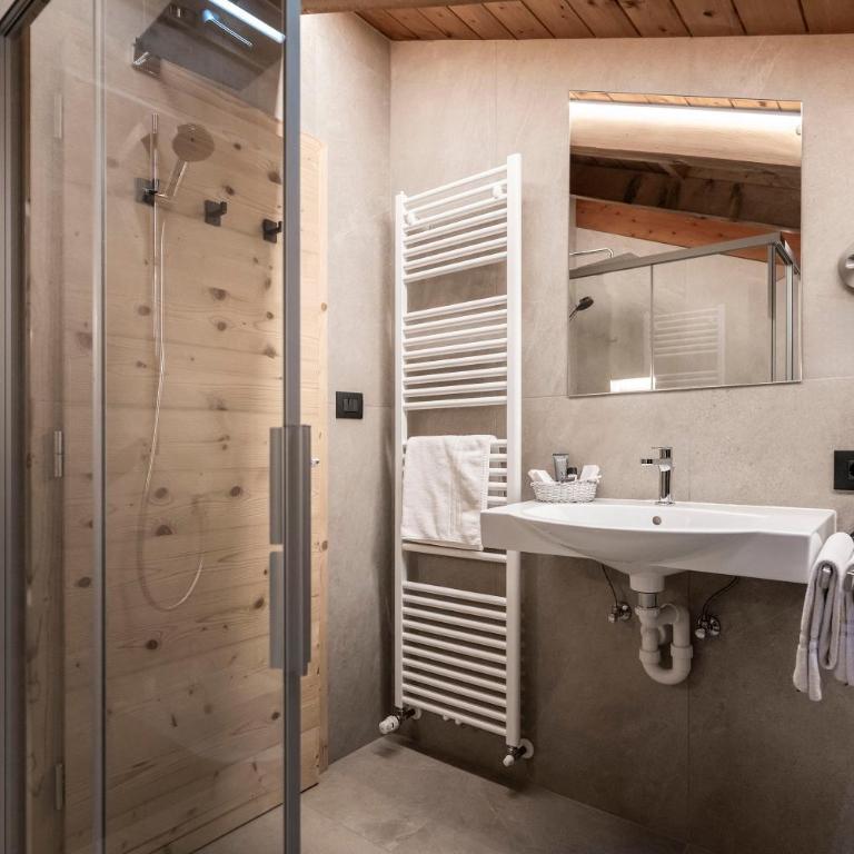 Charmehotel Uhrerhof - Deur - Camera Familiare - 6