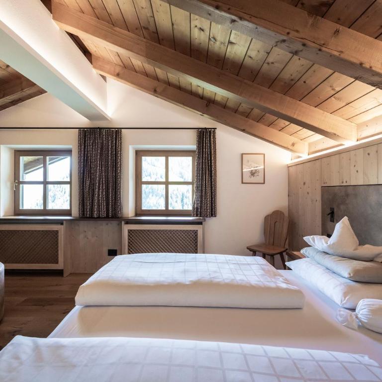 Charmehotel Uhrerhof - Deur - Camera Familiare - 2