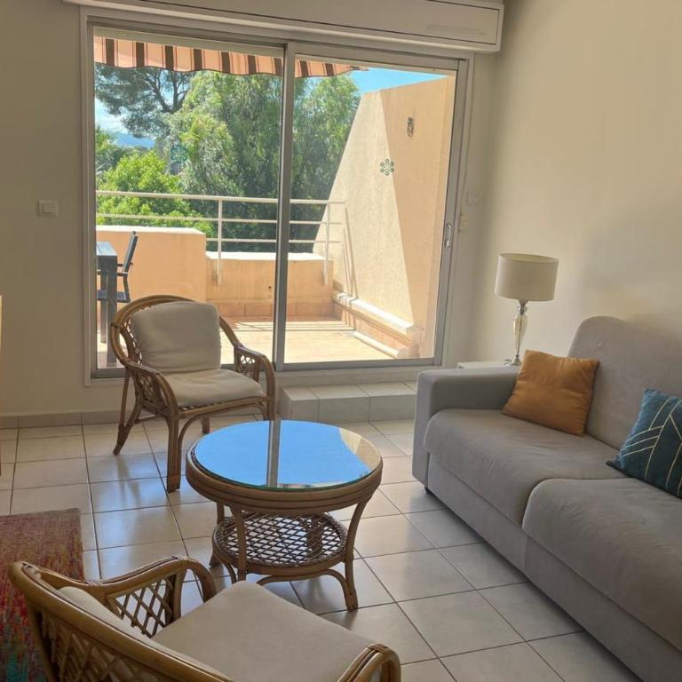 Apartment quiet near beach - Apartment - 1