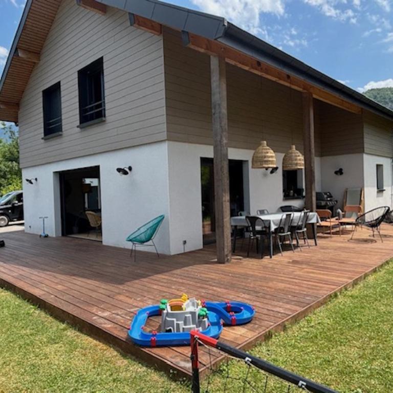 Duingt, maison 165m2, jardin 8pers - Maison 4 Chambres - 4