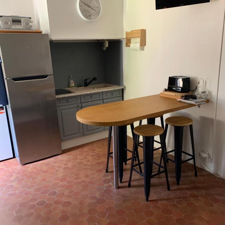 Appartement F2 agréable avec terrasse - Appartement 1 Chambre - 6