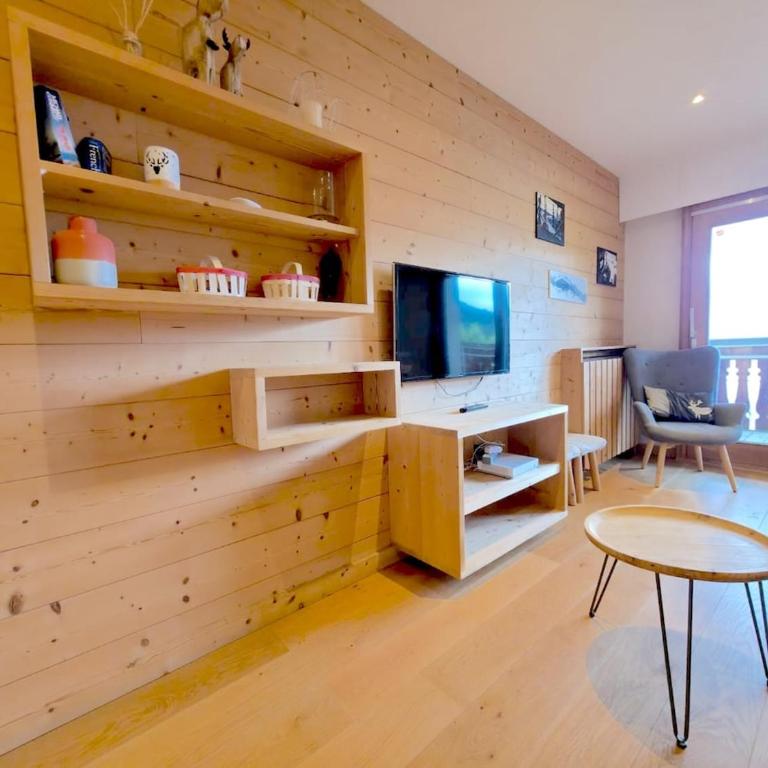 Rénové et chaleureux - Vue sud sur le massif - Appartement 2 Chambres - 30