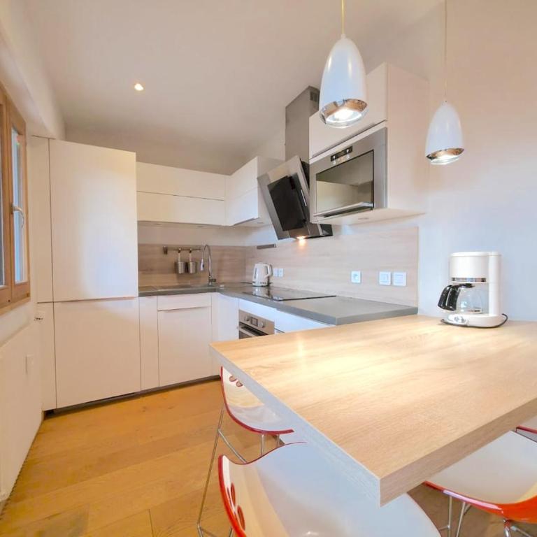 Rénové et chaleureux - Vue sud sur le massif - Appartement 2 Chambres - 5