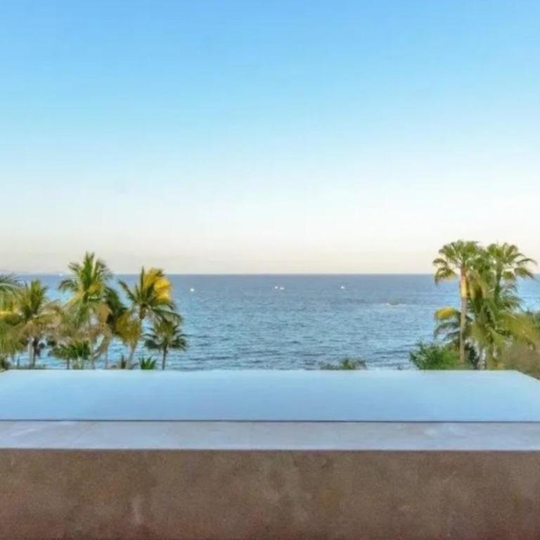 Modern Beachfront Escape in Cabo - Vacation Home - 3