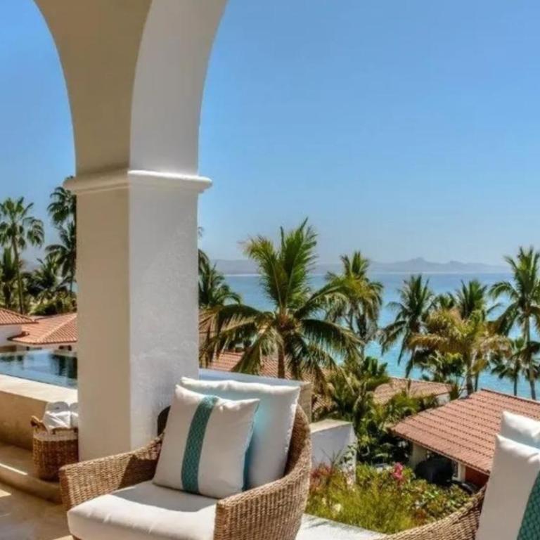 Modern Beachfront Escape in Cabo - Vacation Home - 5