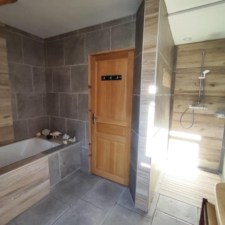 L'Annexe du Jardin des Clés - Comfort & Authenticity - Maison 4 Chambres - 21