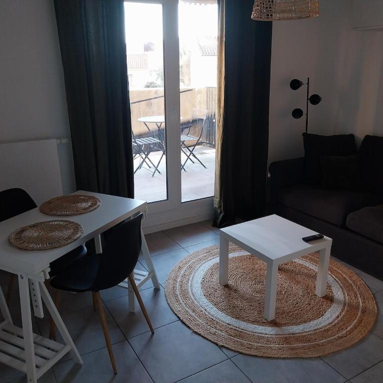 Studio cosy et sa terrasse - Appartamento con 1 Camera da Letto - 2