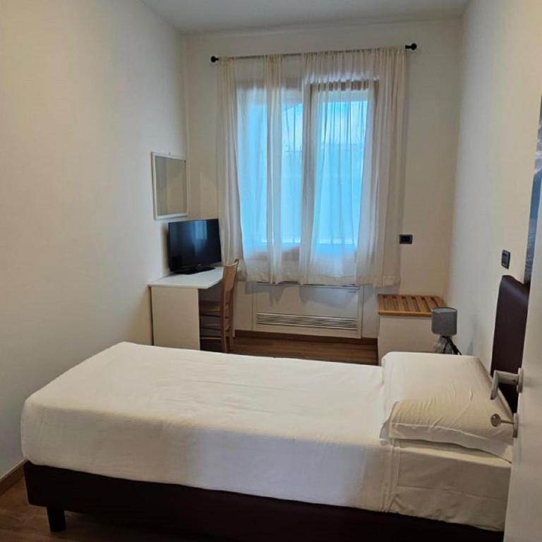 Villa Montalto Castelnuovo del Garda - Be Happy Hotels - Villa con 3 Camere da Letto - 9