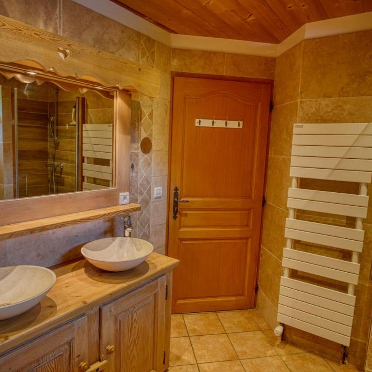 Chalet Le Wapiti, aux pieds des pistes, à 200m du village - Chalet - 2