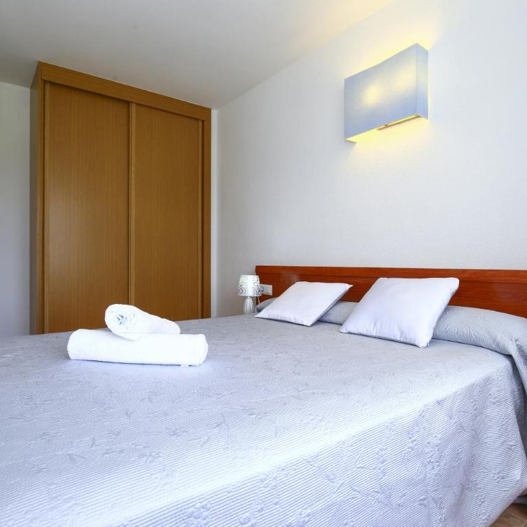 Residencial LOS JUNCOS III La Pineda - Apartment - 26
