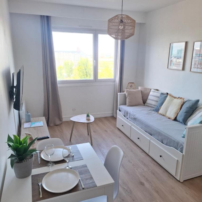 L'escapade Sweet home - vue sur Mer et Dragon de Calais - One-Bedroom Apartment - 2