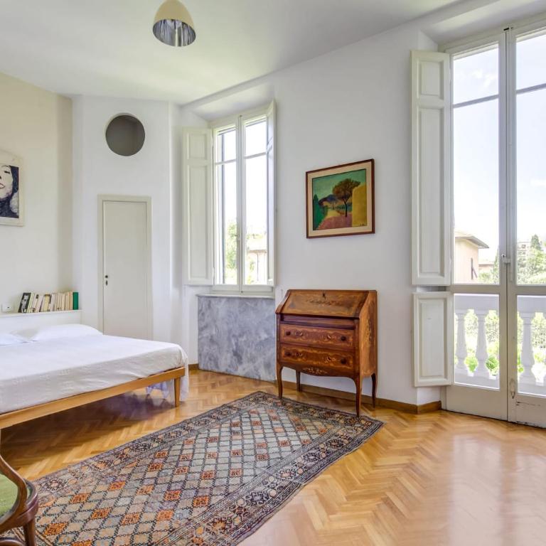 Pisa Getaway by the Tower - Five-Bedroom Holiday Home - 10