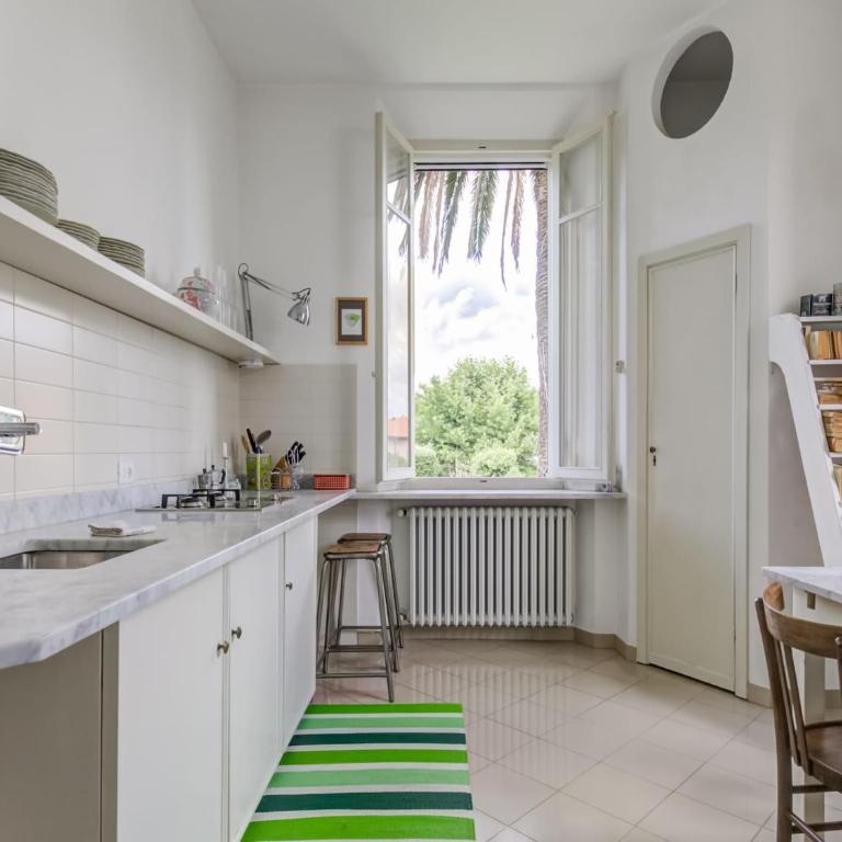 Pisa Getaway by the Tower - Five-Bedroom Holiday Home - 8