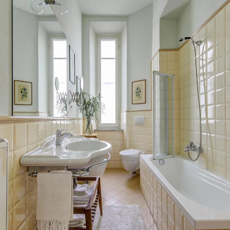 Pisa Getaway by the Tower - Five-Bedroom Holiday Home - 22