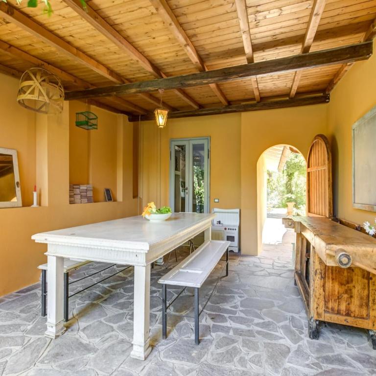 Pisa Getaway by the Tower - Five-Bedroom Holiday Home - 28