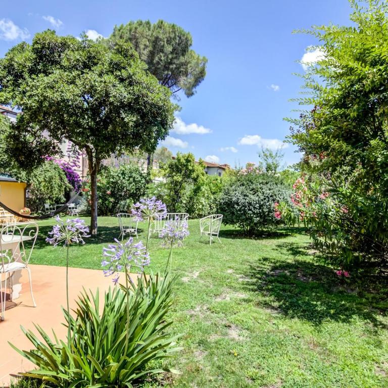 Pisa Getaway by the Tower - Five-Bedroom Holiday Home - 33